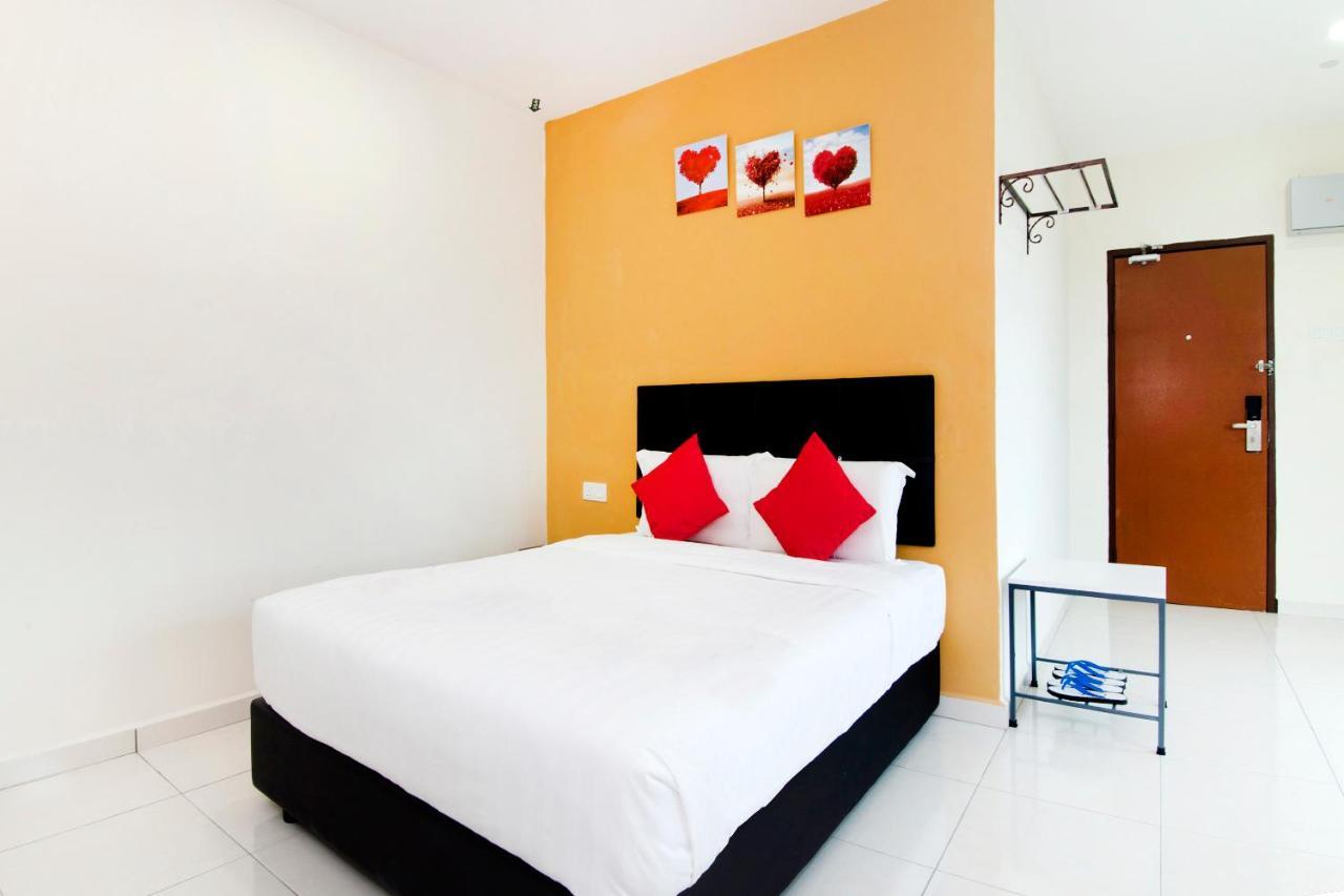 Central Hotel Bahau Esterno foto